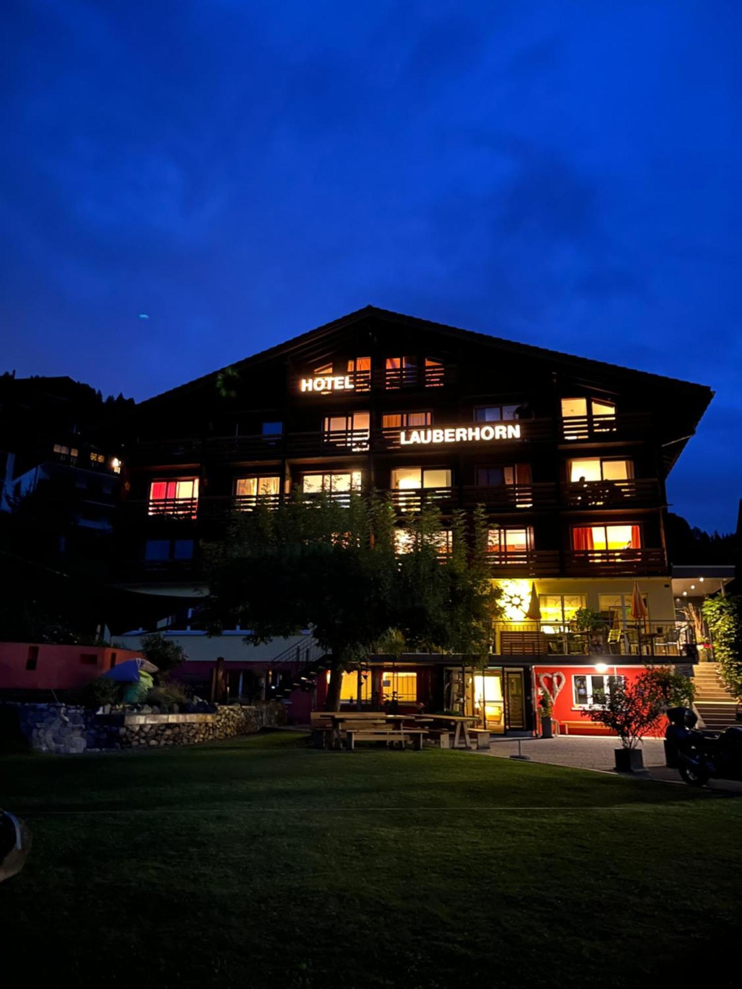 Hotel Lauberhorn à Grindelwald Extérieur photo